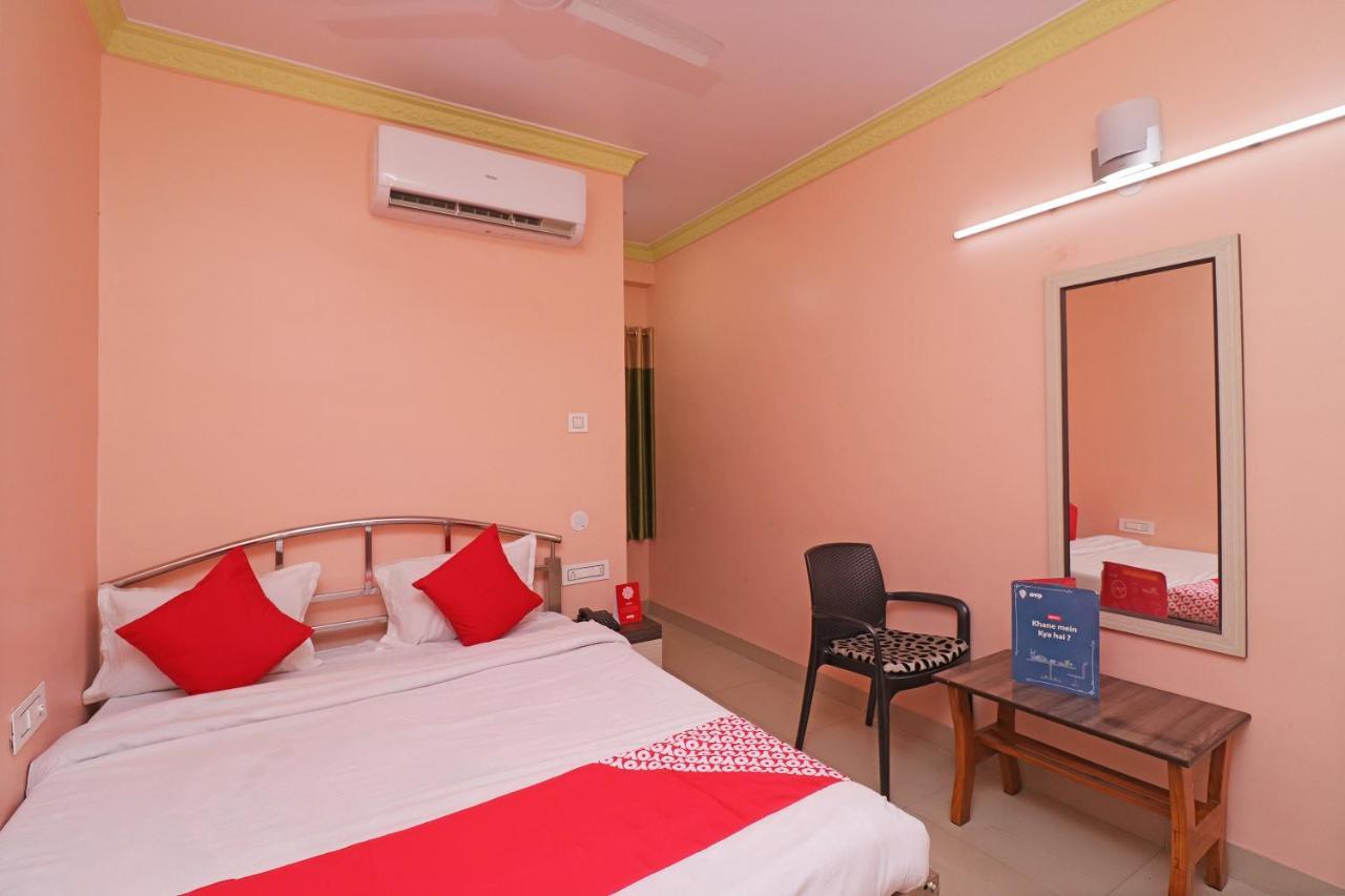 Oyo 30341 Hotel Nilachal Krishnanagar Bagian luar foto