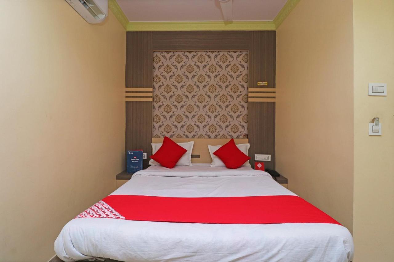 Oyo 30341 Hotel Nilachal Krishnanagar Bagian luar foto
